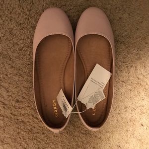 NWT Baby Pink Flats